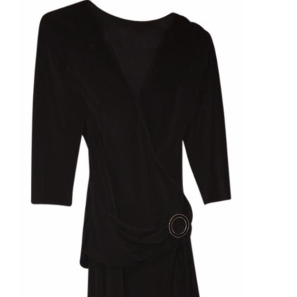Black dress - Picture 3 of 5
